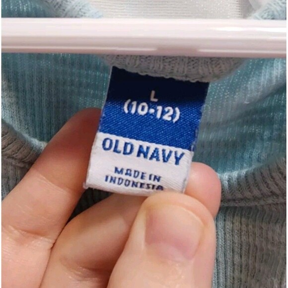 OLD NAVY GIRLS LARGE 10-12 TANK TOP 2PC BUNDLE BLACK HEART & BLUE FLOWER CUTE - Picture 5 of 9